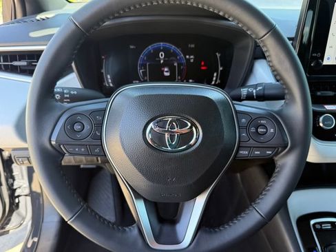 Used 2026 Toyota Corolla SE FWD image 17