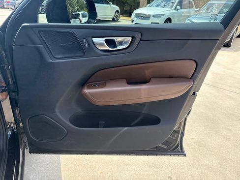 Used 2024 Volvo XC60 T8 Plus w/ Protection Package Premier AWD/4WD image 12
