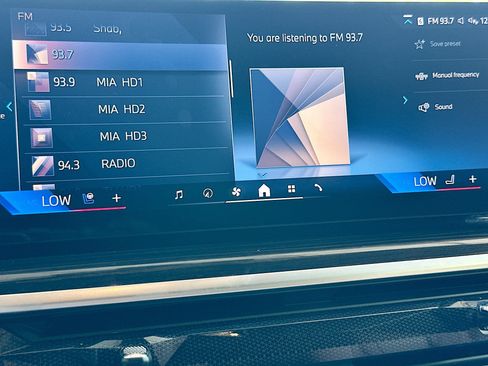 Certified 2024 BMW X7 xDrive40i w/ Executive Package AWD/4WD image 15
