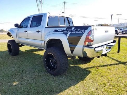 Used 2011 Toyota Tacoma PreRunner image 5