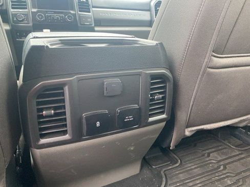 Used 2022 Ford F250 XLT w/ XLT Premium Package image 10