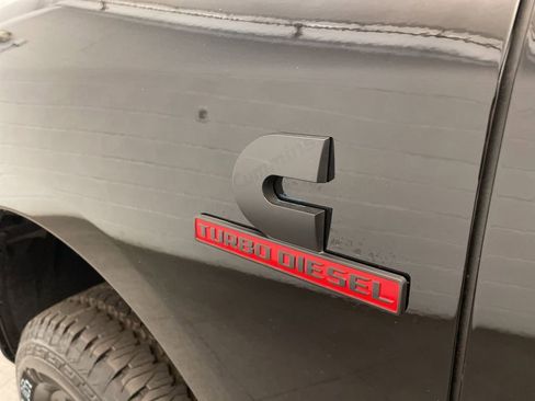 New 2026 RAM 2500 Laramie AWD/4WD image 13