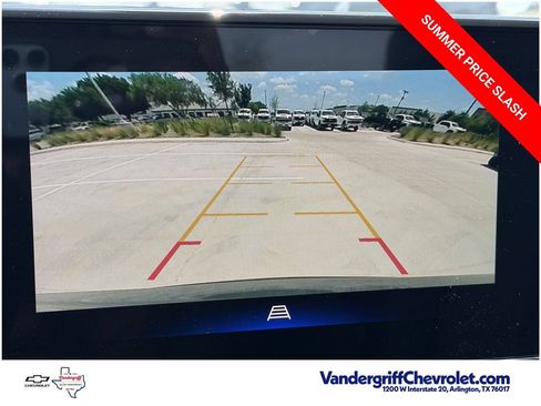 New 2026 Chevrolet Trax ACTIV w/ Sunroof Package FWD image 16