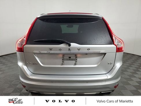 Used 2017 Volvo XC60 T5 Inscription FWD image 5