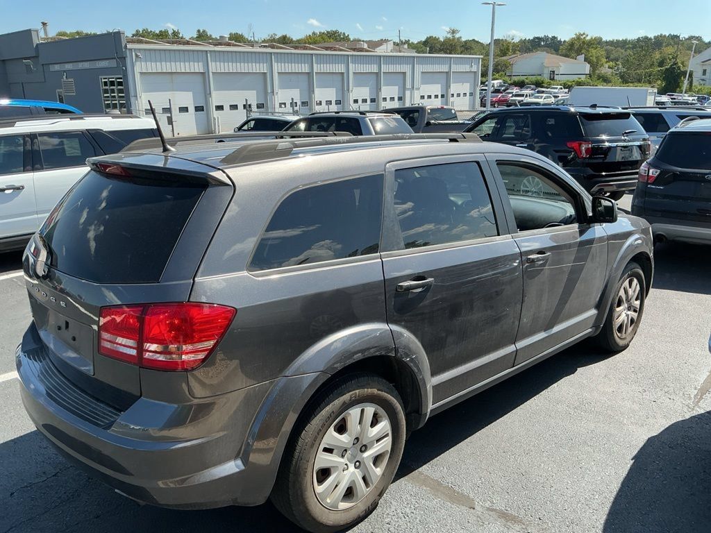 Used 2018 Dodge Journey SE FWD image 7