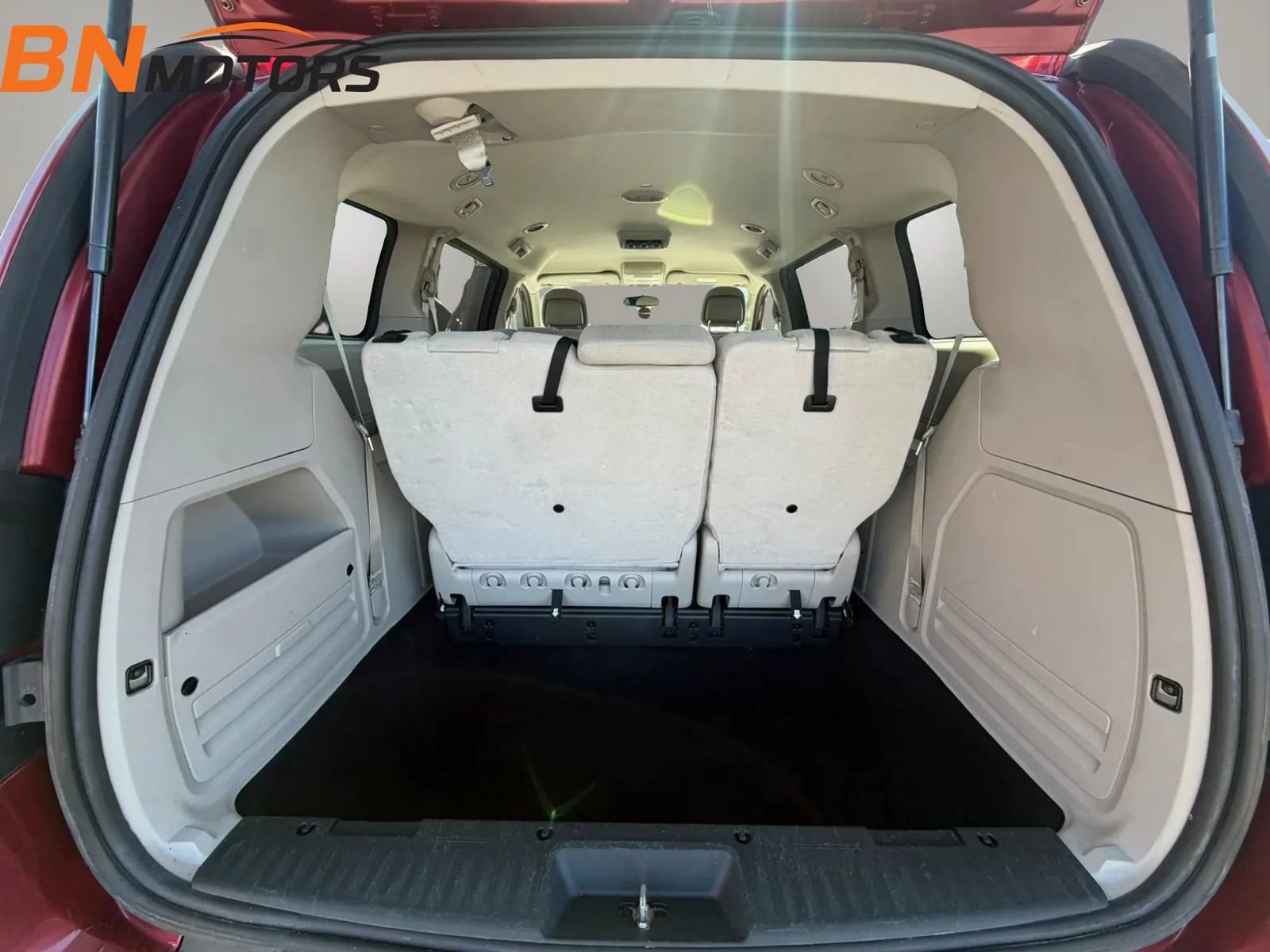 Used 2015 Dodge Grand Caravan SE w/ Quick Order Package 29E SE FWD image 16