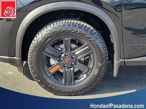 Used 2025 Nissan Rogue SV image 34