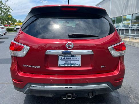 Used 2014 Nissan Pathfinder SL w/ SL Premium Package FWD image 4