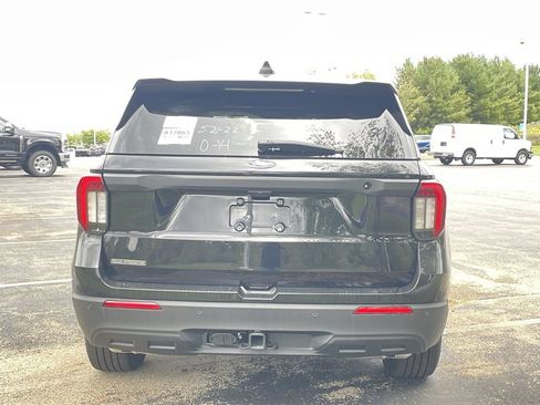 New 2025 Ford Explorer 4WD Police Interceptor image 4