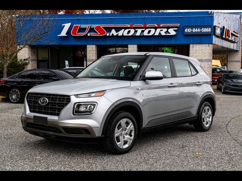 Used 2020 Hyundai Venue SE image 1