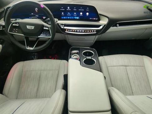 Used 2023 Cadillac Lyriq 2WD image 88
