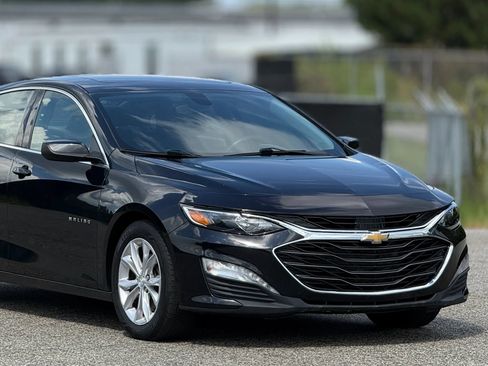 Used 2019 Chevrolet Malibu LT FWD image 15