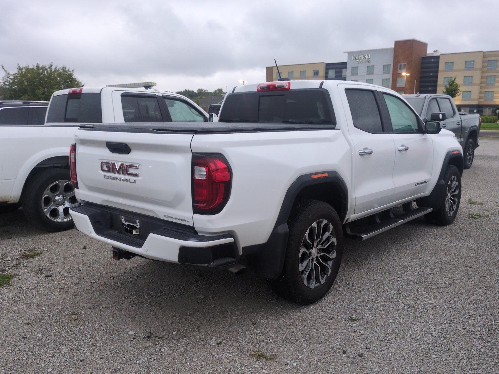 Used 2025 GMC Canyon Denali AWD/4WD image 4