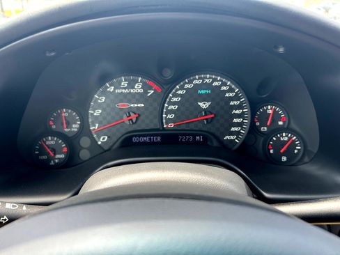 Used 2001 Chevrolet Corvette Z06 w/ Memory Pkg image 25