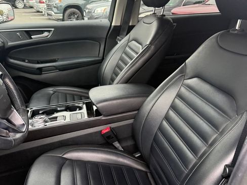 Used 2020 Ford Edge SEL w/ Convenience Package FWD image 12