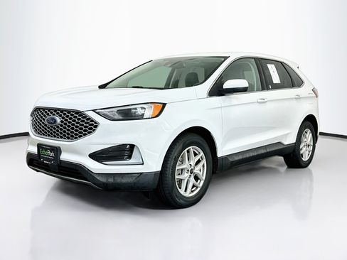 Used 2024 Ford Edge SEL AWD/4WD image 3