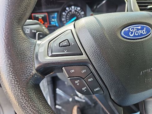 Used 2020 Ford Fusion SE image 11