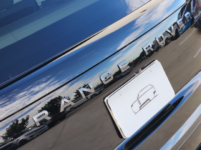 New 2027 Land Rover Range Rover Long Wheelbase SE AWD/4WD image 11