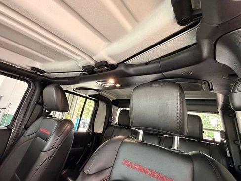 Used 2021 Jeep Gladiator Rubicon AWD/4WD image 27