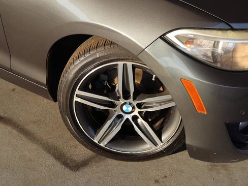 Used 2017 BMW 230i Coupe image 3