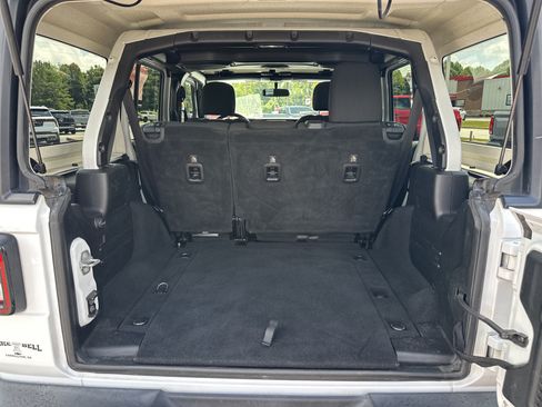 Used 2018 Jeep Wrangler Unlimited Sport AWD/4WD image 19