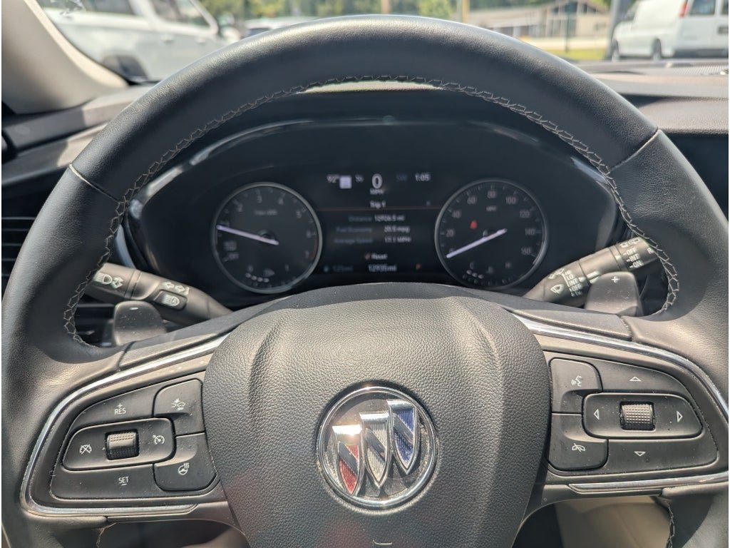 Used 2023 Buick Envision Avenir FWD image 18