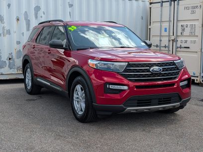 Certified 2023 Ford Explorer XLT w/ Equipment Group 202A