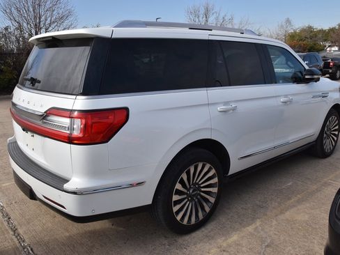 Used 2020 Lincoln Navigator Reserve w/ Luxury Package image 6