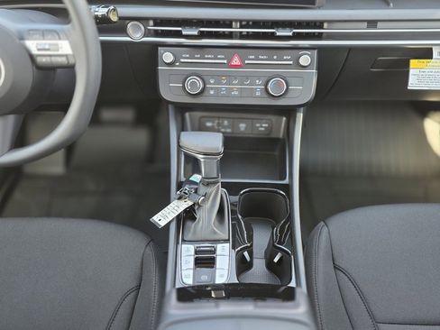 New 2026 Hyundai Tucson SE image 24