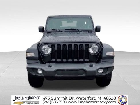 Used 2021 Jeep Wrangler Sport AWD/4WD image 3