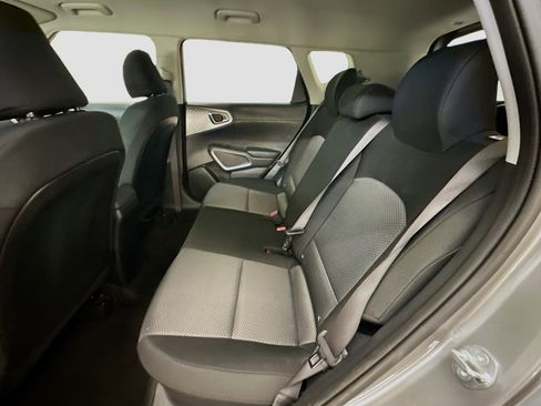 Used 2025 Kia Soul LX w/ LX Technology Package FWD image 28