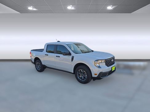 New 2025 Ford Maverick XLT w/ Equipment Group 302A image 7