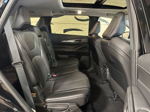 Used 2024 INFINITI QX60 Luxe AWD/4WD image 24