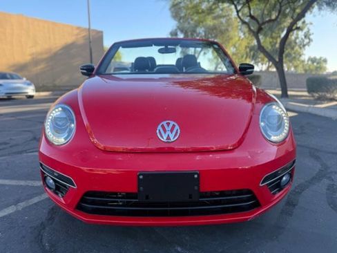 Used 2014 Volkswagen Beetle R-Line FWD image 8