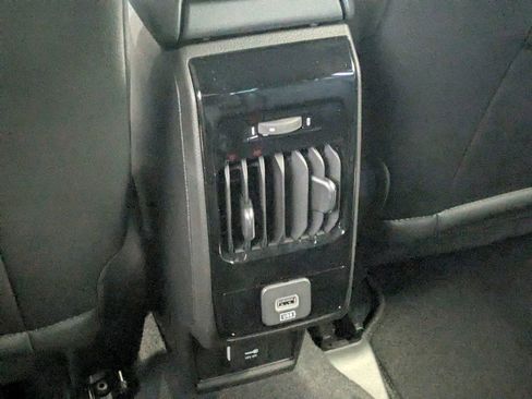 New 2026 Jeep Compass Limited image 19