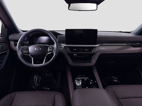 Used 2025 Ford Explorer Platinum w/ LUX Leather Package image 30