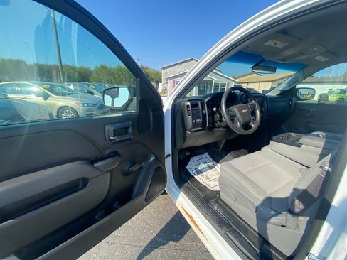 Used 2017 Chevrolet Silverado 1500 W/T image 6