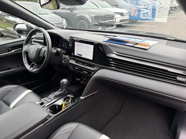 Certified 2025 Toyota Camry SE FWD image 18