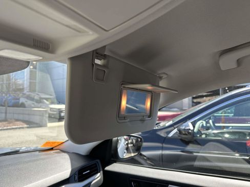 Used 2022 Ford Escape SE w/ Cold Weather Package image 18