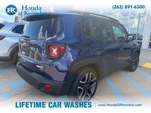 Used 2021 Jeep Renegade Latitude FWD image 2