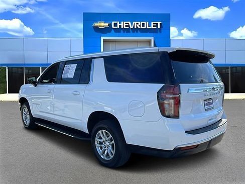 Used 2022 Chevrolet Suburban LS image 5
