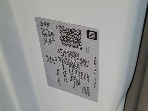 Certified 2024 GMC Savana 2500 w/ Driver Convenience Package image 30