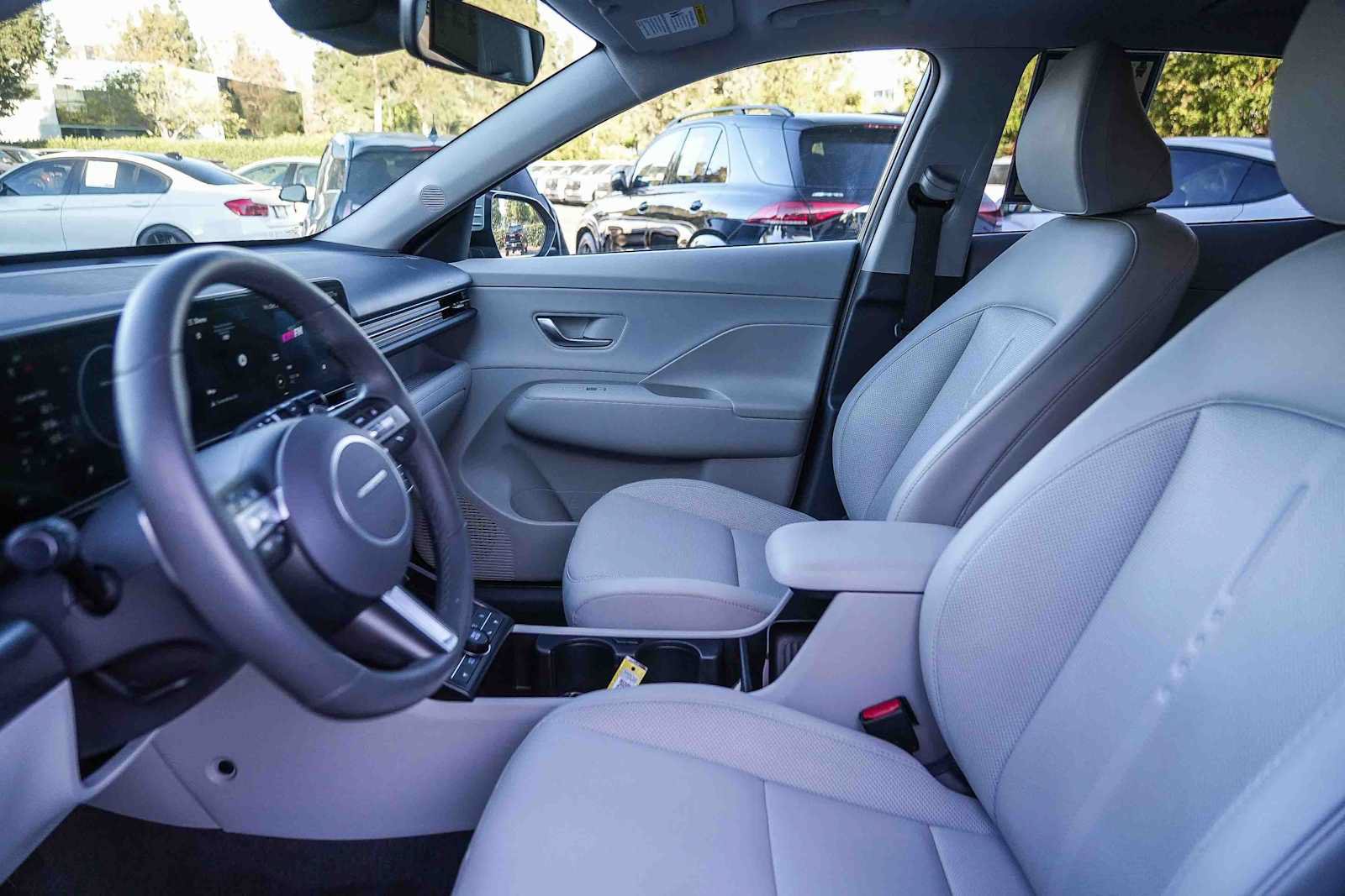 Certified 2024 Hyundai Kona Limited FWD image 18