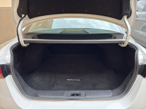 Used 2024 Nissan Sentra S FWD image 26