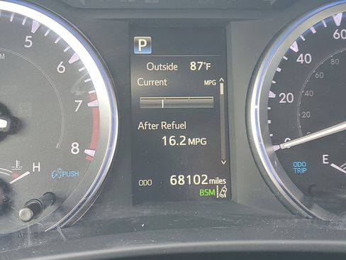 Used 2019 Toyota Highlander Limited AWD/4WD image 27