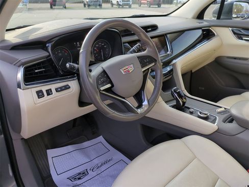 Certified 2020 Cadillac XT6 Premium Luxury image 10