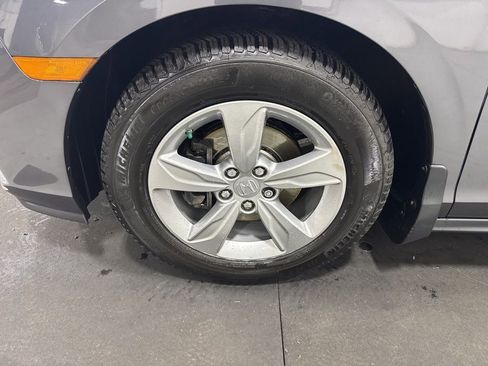 Used 2018 Honda Odyssey EX-L image 8