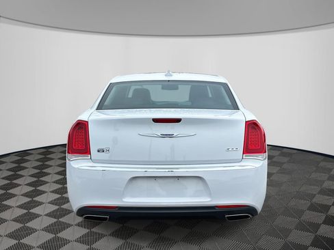 Used 2019 Chrysler 300 Touring w/ Quick Order Package 2EF image 6