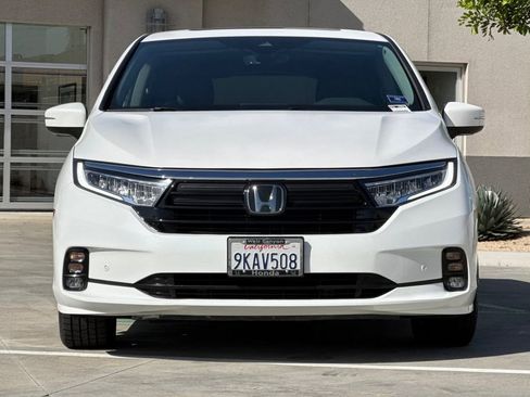 Certified 2024 Honda Odyssey Touring image 12