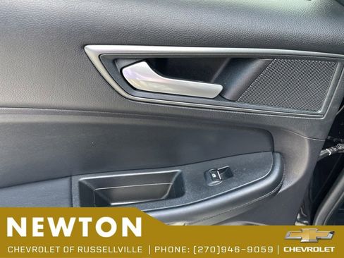 Used 2020 Ford Edge SE AWD/4WD image 33
